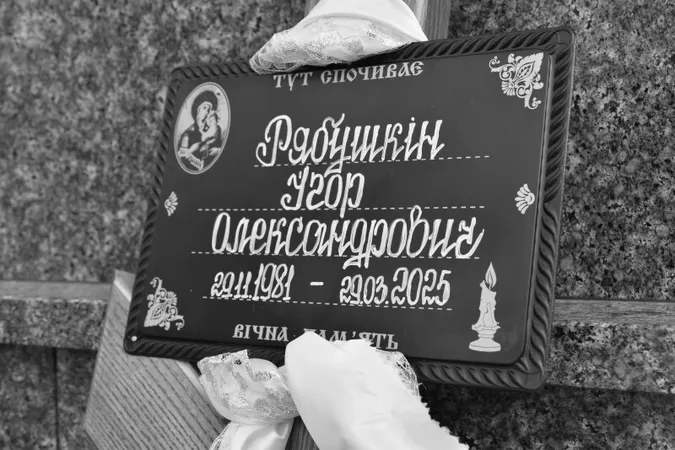 Загинув на Сумщині: у Луцьку попрощалися з Ігорем Рябушкіним (фото)