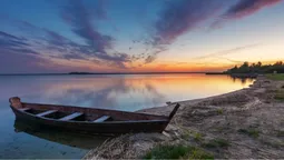 100 метрів до озера: на Світязі продають базу відпочинку (фото)