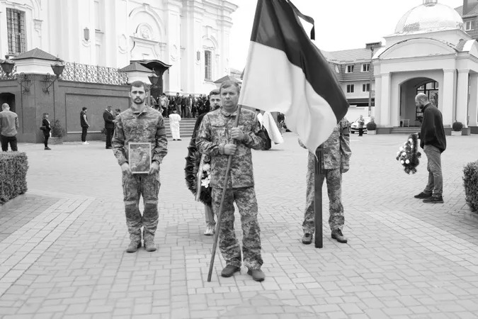 У Луцьку попрощалися із загиблим на Сумщині 21-річним Максимом Базиляном