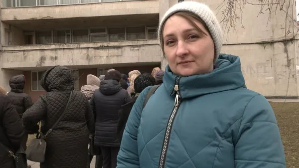 У Луцьку малозабезпеченим родинам роздавали продуктові набори (фото, відео)