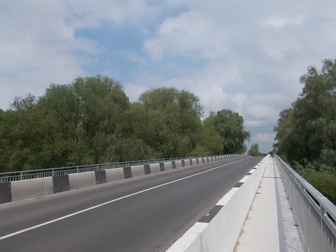 У волинських селах по-сучасному ремонтують мости (фото)