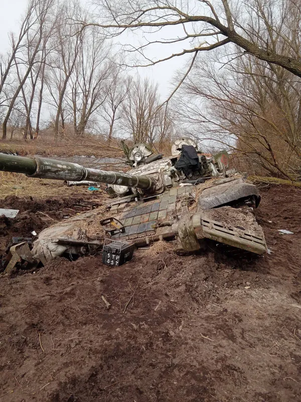 На Чернігівщині українські військові знищили танковий підрозділ (фото)