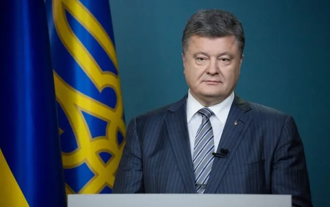 Порошенко доручив посилити військові  потужності України вздовж Чорноморського узбережжя 