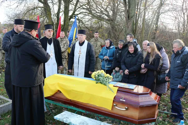 Горохівська громада попрощалася із загиблим Героєм Сергієм Гандзюком (фото)