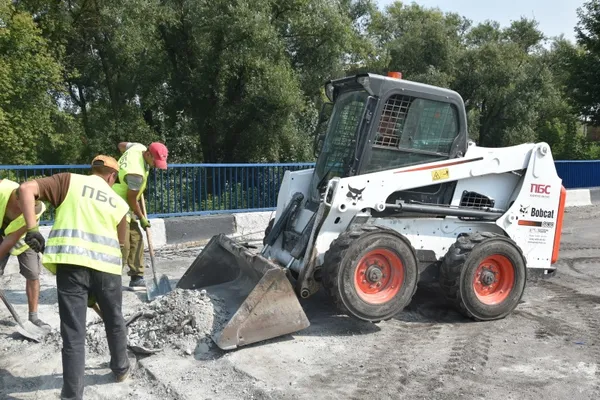Повідомили, коли відремонтують міст на Ковельській (фото)