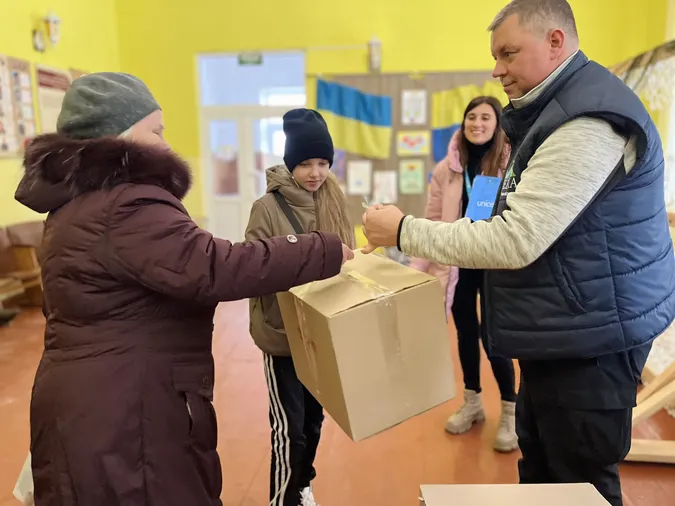 На Волині сім’ї з дітьми отримали подарунки від ЮНІСЕФ (фото)
