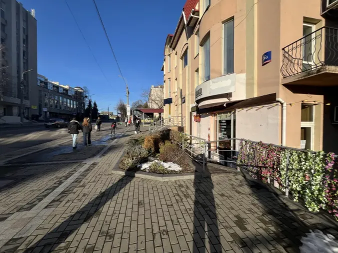 У центрі Луцька продають пекарню «в хороші руки» (фото)