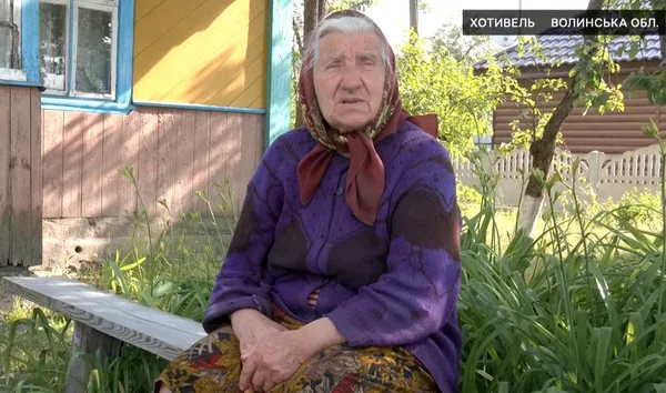 Один кінь, одна корова та суцільні пустки: як виживає відрізане від світу село на Волині (відео)