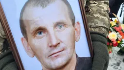 На Волині попрощались з Героєм Юрієм Мельником (фото)
