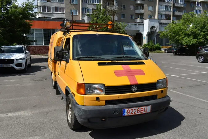 З Волині на Запорізький напрямок відправлять авто з гуманітарною допомогою (фото)