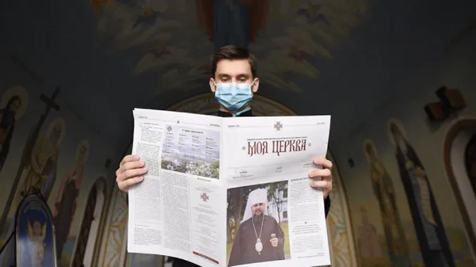 Перед візитом у храм міряйте температуру: ПЦУ пояснила віруючим нові правила