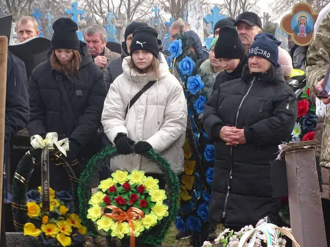 На Волині попрощалися із загиблим захисником Олександром Чипчеруком (фото)
