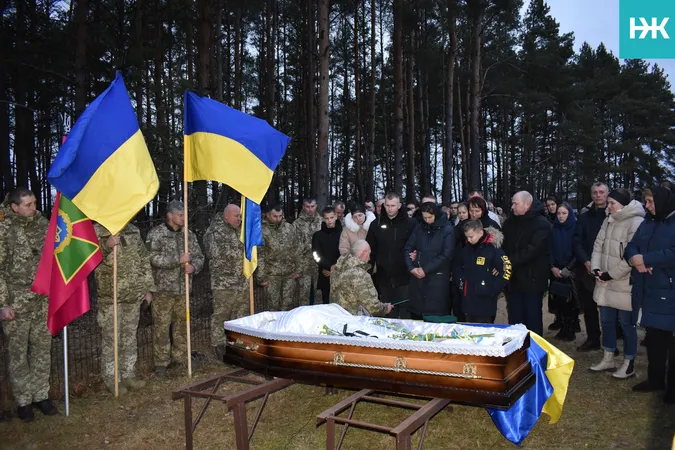 Без батька лишилися четверо дітей: на Волині попрощалися із воїном Володимиром Кушнериком (фото)