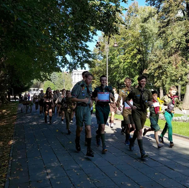 Луцькі пластуни взяли участь у забігу на підтримку поранених військових (фото)