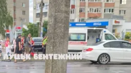 На Соборності у Луцьку «форд» збив чоловіка на пішохідному переході (фото)