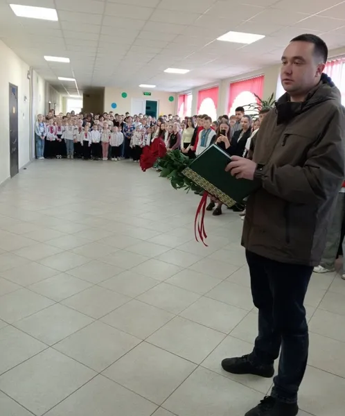 На Волині матері та доньці загиблого Героя вручили орден «За мужність» (фото)