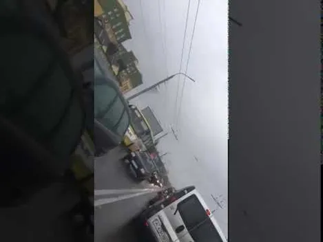 На шляхопроводі біля «Там Таму» автомобілі застрягли у заторі (відео)