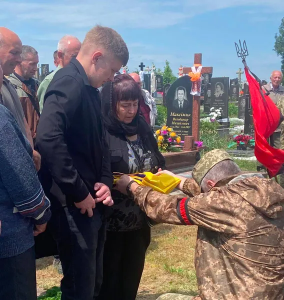 У Підгайцівській громаді в останню путь провели Героя Юрія Пивоварчука (фото)