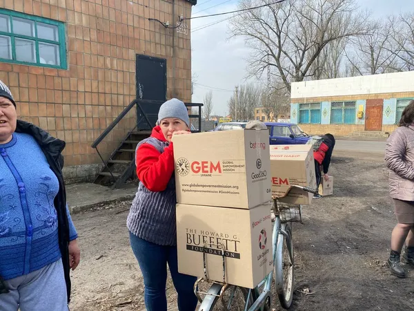 Volunteers delivered aid to one of the hottest spots on the front line