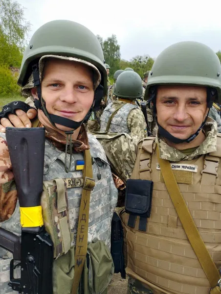 Ледь дістали з того світу: воїн з Луцька отримав серйозне поранення на Харківщині (фото)