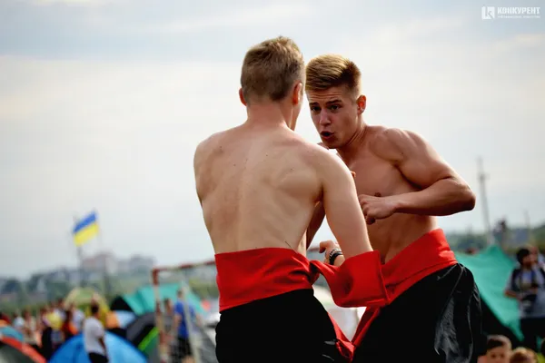 Ляпота на «Бандерштаті»: день перший (репортаж)