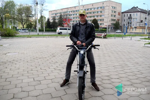 Лінь крутити педалі: лучанин сконструював власний електробайк (ФОТО)