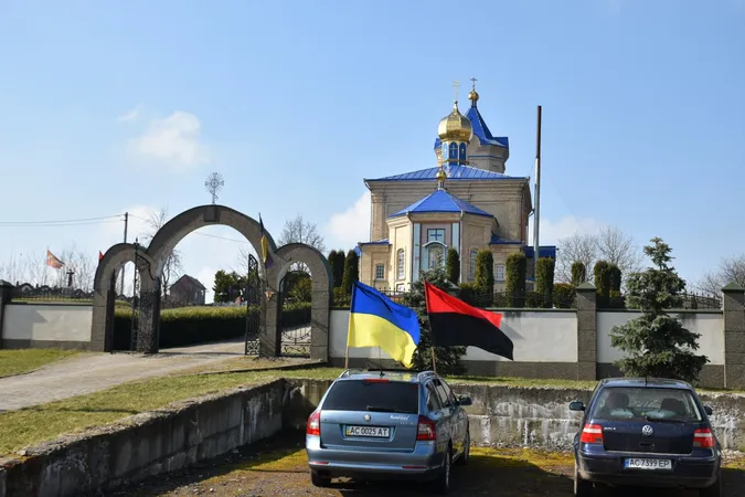 У Луцькій громаді попрощалися із загиблим на Харківщині Олександром Літвінцовим (фото)