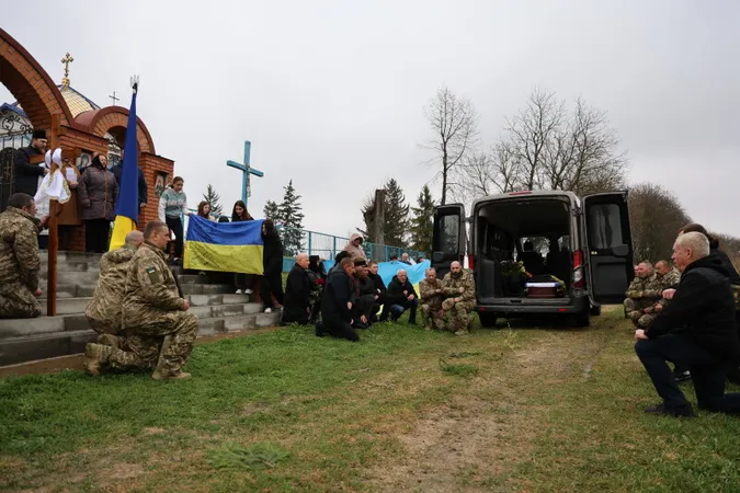 У Луцькій громаді попрощалися з полеглим Героєм Іваном Матвіюком (фото)