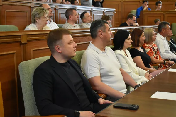 86 юних талантів Волині отримали відзнаки за інтелектуальні досягнення (фото)