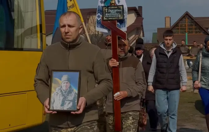 На Волині попрощалися із загиблим сержантом Олегом Захожим (відео)