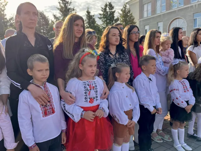 Як пройшов перший дзвоник в Нововолинську (фото)