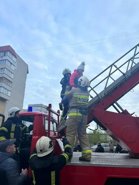 Photo: Press service of the State Emergency Service of Ukraine/Handout via REUTERS