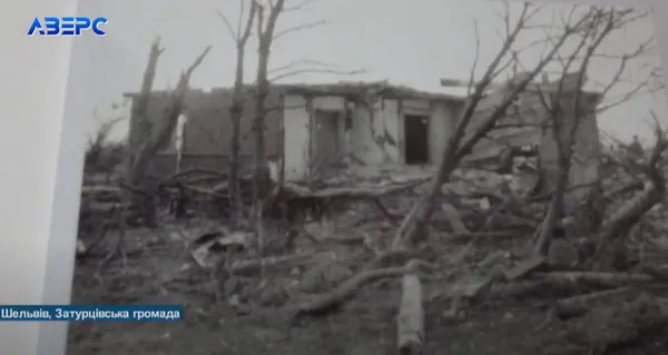 Гігантський смерч на Волині забрав воду з річки та «злизав» із землі 37 будинків (фото, відео)