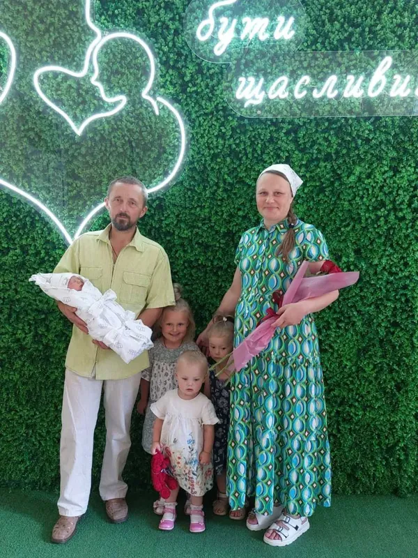 Скільки малюків з'явилися на світ у Володимирському ТМО в останній місяць літа (фото)