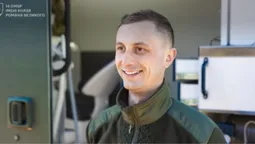 Сам побоюється стоматологів: медик «князівської» бригади професійно лікує зуби побратимам (фото)