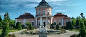 Там, де шукали тамплієрів, знайшли трагедію: загадковий камінь у Золочівському замку приховував моторошну історію (фото)
