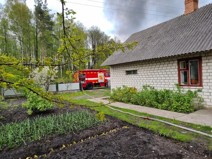У Луцькому районі дитина випадково підпалила хату (фото)