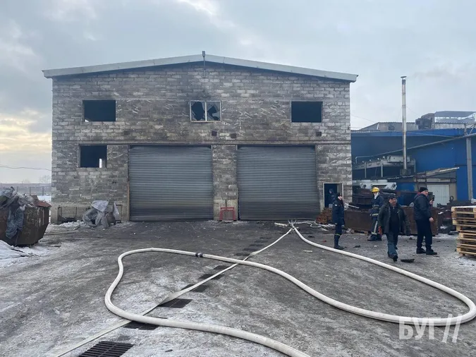 У Нововолинську стався потужний вибух на ливарному підприємстві (фото, відео)