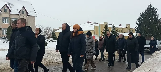 У громаді на Волині попрощалися з Героєм Денисом Деркачем (фото)