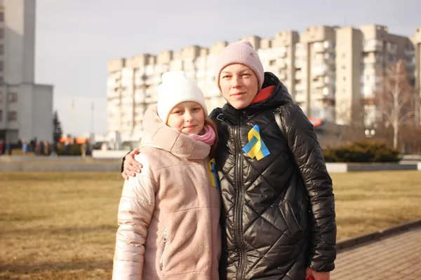 Прапори та сотні людей: як у Луцьку святкували День єднання (фото, відео)