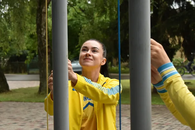 У Луцьку урочисто підняли Олімпійський прапор (фото)