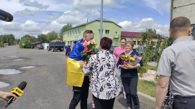 На Волинь з полону повернувся зовсім юний захисник (фото)