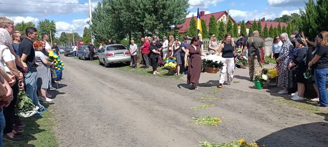Захищав Україну з 2014: на Волині попрощалися із Героєм Віталієм Рудницьким (фото)