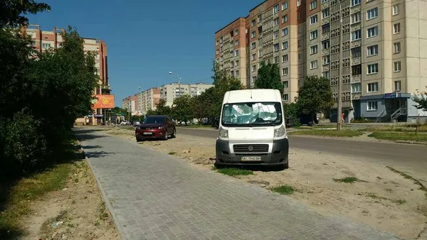 Луцькі муніципали «полювали» на автохамів (фото)