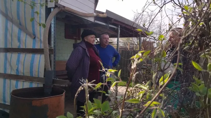 Дачні клопоти: що лучани садять на своїх городах (фото, відео)