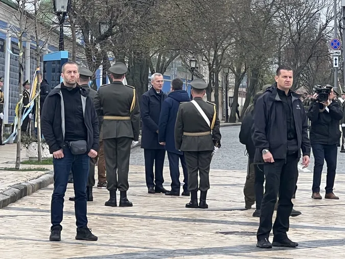 ⚡️Єнс Столтенберг – у Києві з неоголошеним візитом (відео)