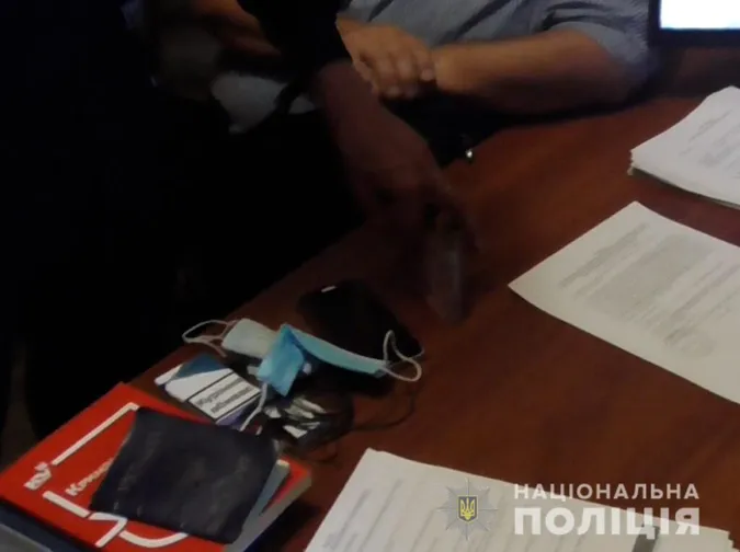 У Нововолинську серед білого дня пограбували пенсіонера
