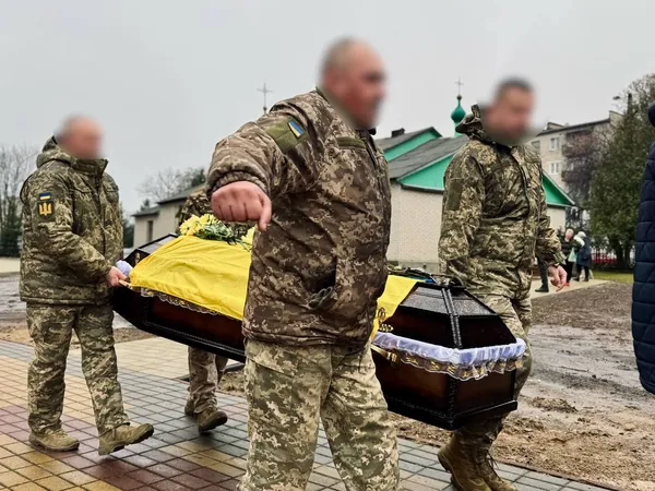 Волиняни віддали останню шану захиснику Роману Ковалю з Нововолинська