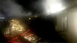 На Волині рятувальники гасили літню кухню з чотирьох водяних стволів