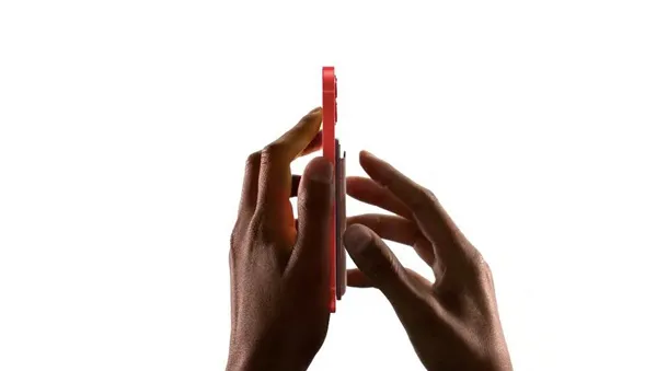 Apple презентувала iPhone 12: ціна й особливості новинки (відео)
